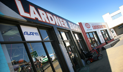 Lardner Bros. Ararat